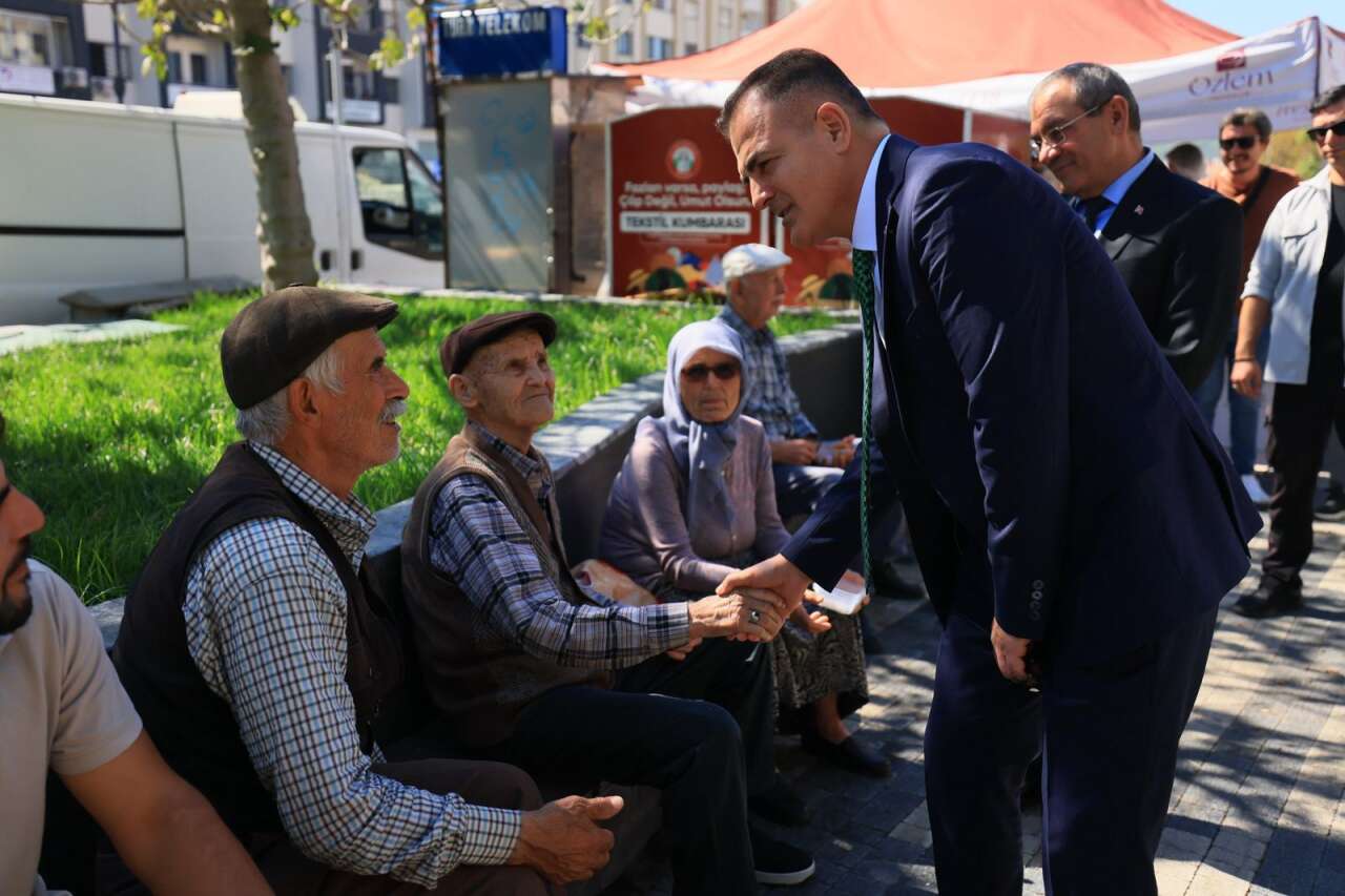 Vali Akbıyık’tan Ahilik Haftası Kutlamalarında Esnaf ve Vatandaşlara Ziyaret 6